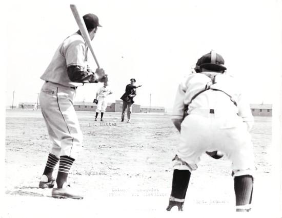 Freeman Field against Cleveland Indians 1944.jpg
